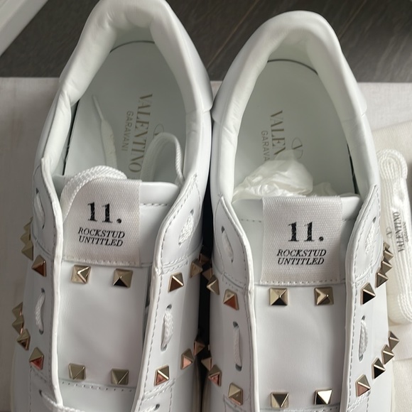 BRAND NEW Valentino Garavani White Rockstud Sneakers - Picture 4 of 6
